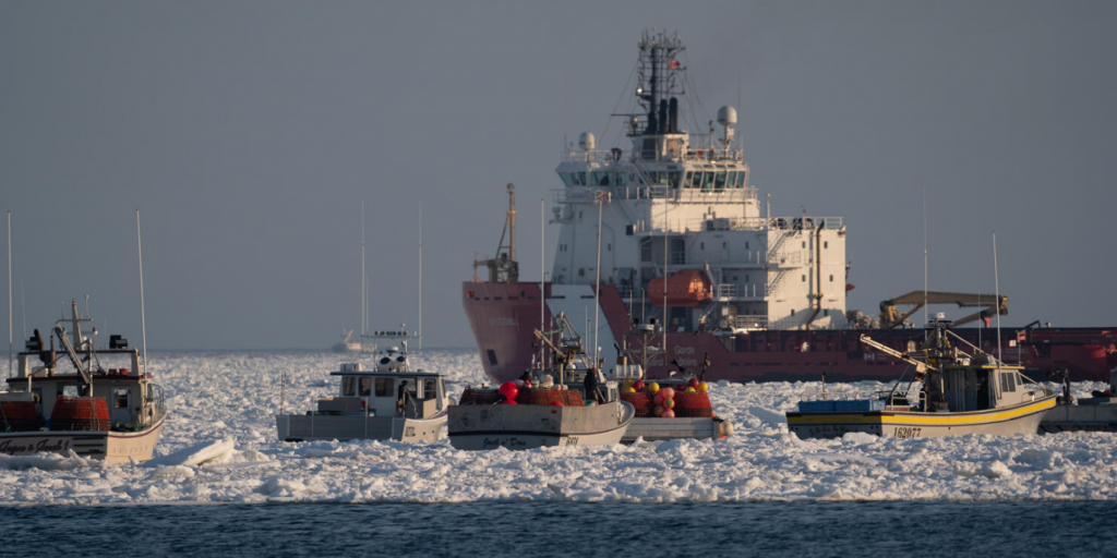 Coast Guard frees boats from icy Cheticamp Harbour - Vimarsana News