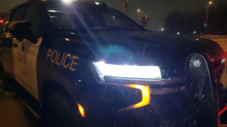 Southern Ontario hitchhikers charged with assault - Vimarsana News