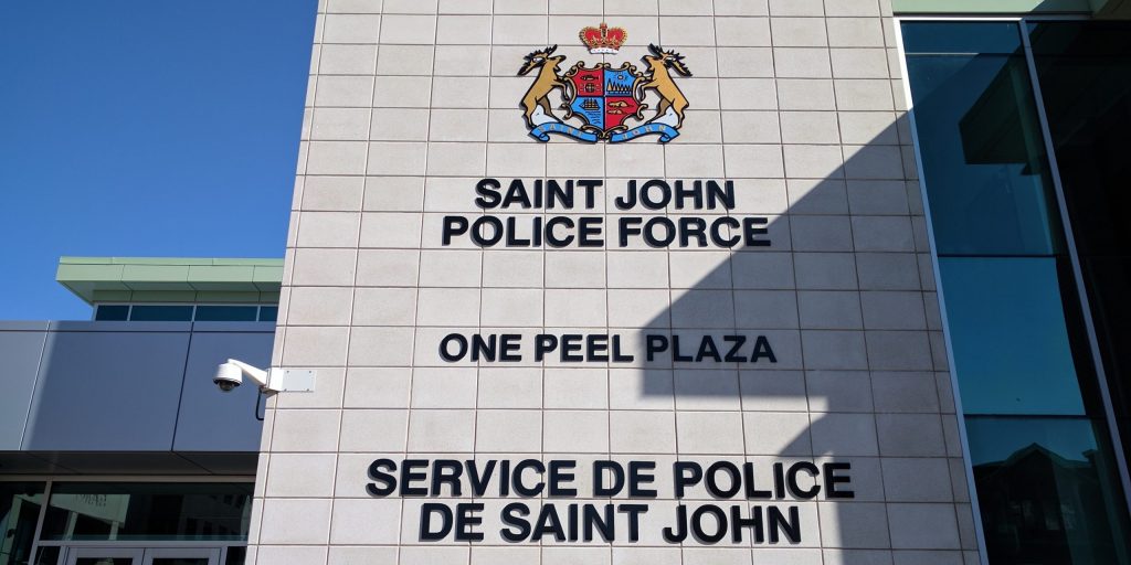 Saint John police roll out bean bag shotguns - Vimarsana News