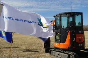 Digging machine ready for construction of the Seniors development project (Photo Credits - Daniel Barker-Tremblay)