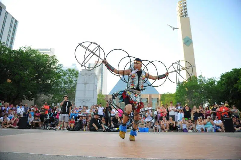 2023 Edmonton International Street Performers Festival Kicks Off This   Street Performers 