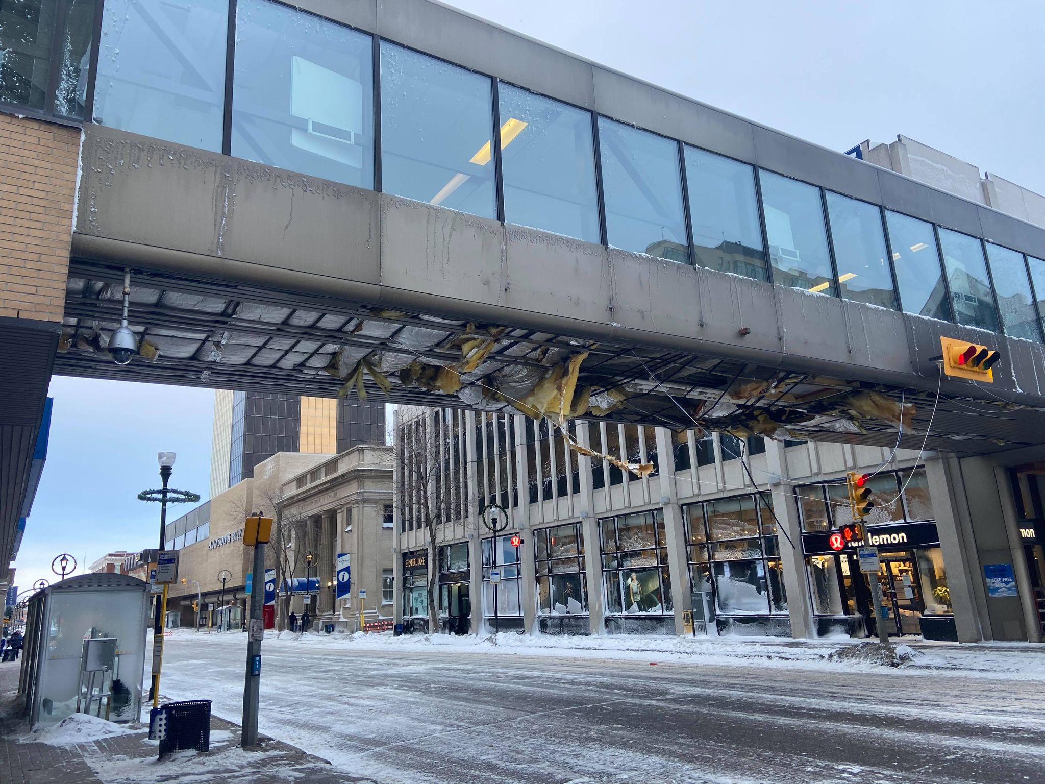 Damage to pedway causes closure of 11th Avenue - Vimarsana News
