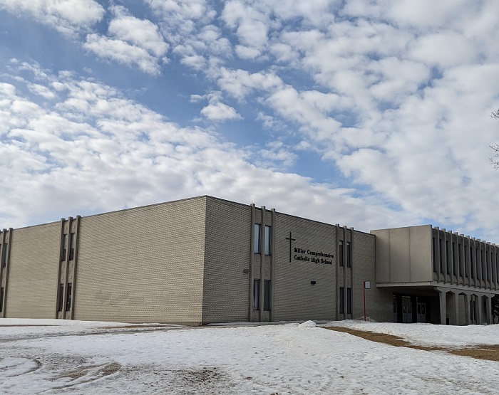 COVID-19 case identified at Regina's Miller High School | 620 CKRM The Source | Country Music, News, Sports in Sask - Vimarsana News