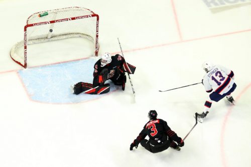 Pats dominate Warriors for 7-1 victory - Vimarsana News