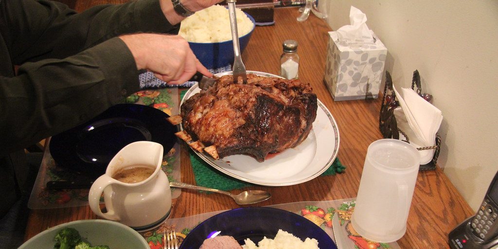 Community Centres continue to provide for those in need Christmas lunches - Vimarsana News