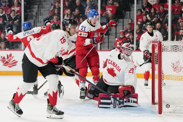 Czechs stun Canada 5-2 at world juniors - Vimarsana News
