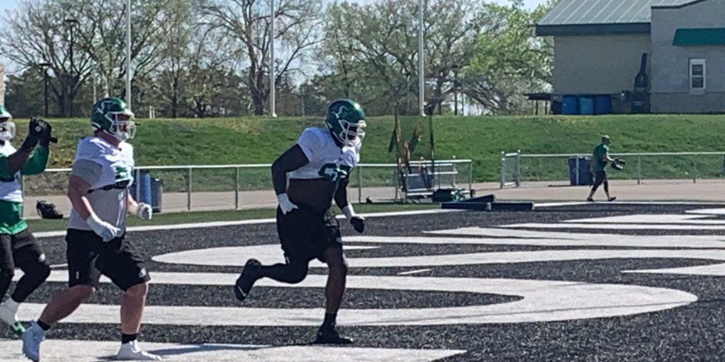"I feed off those young guys." Jerald Hawkins is ready to go to work with the Roughriders offensive line - Vimarsana News