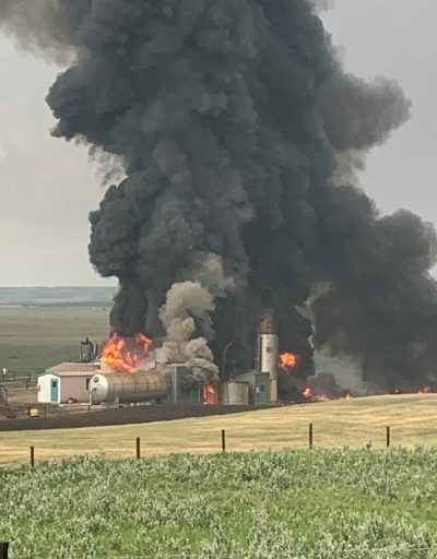 Lightning Hits Oil Battery Near Stoughton - Vimarsana News