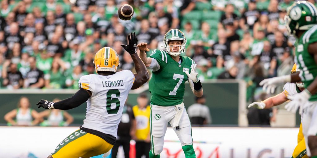Riders QB Harris and O-Line earn PFF Honours - Vimarsana News