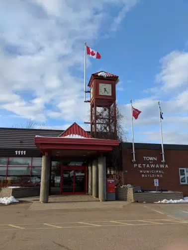 bmo petawawa hours