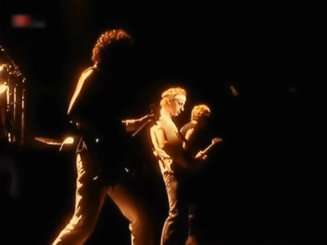 Today In 1988: Mark Knopfler Gives Dire Straits Fans The Sads - Vimarsana News