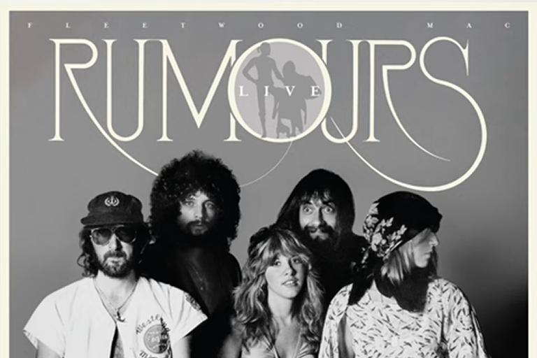 Here's Fleetwood Mac's Live Performance Of Go Your Own Way, From 1977 - Vimarsana News