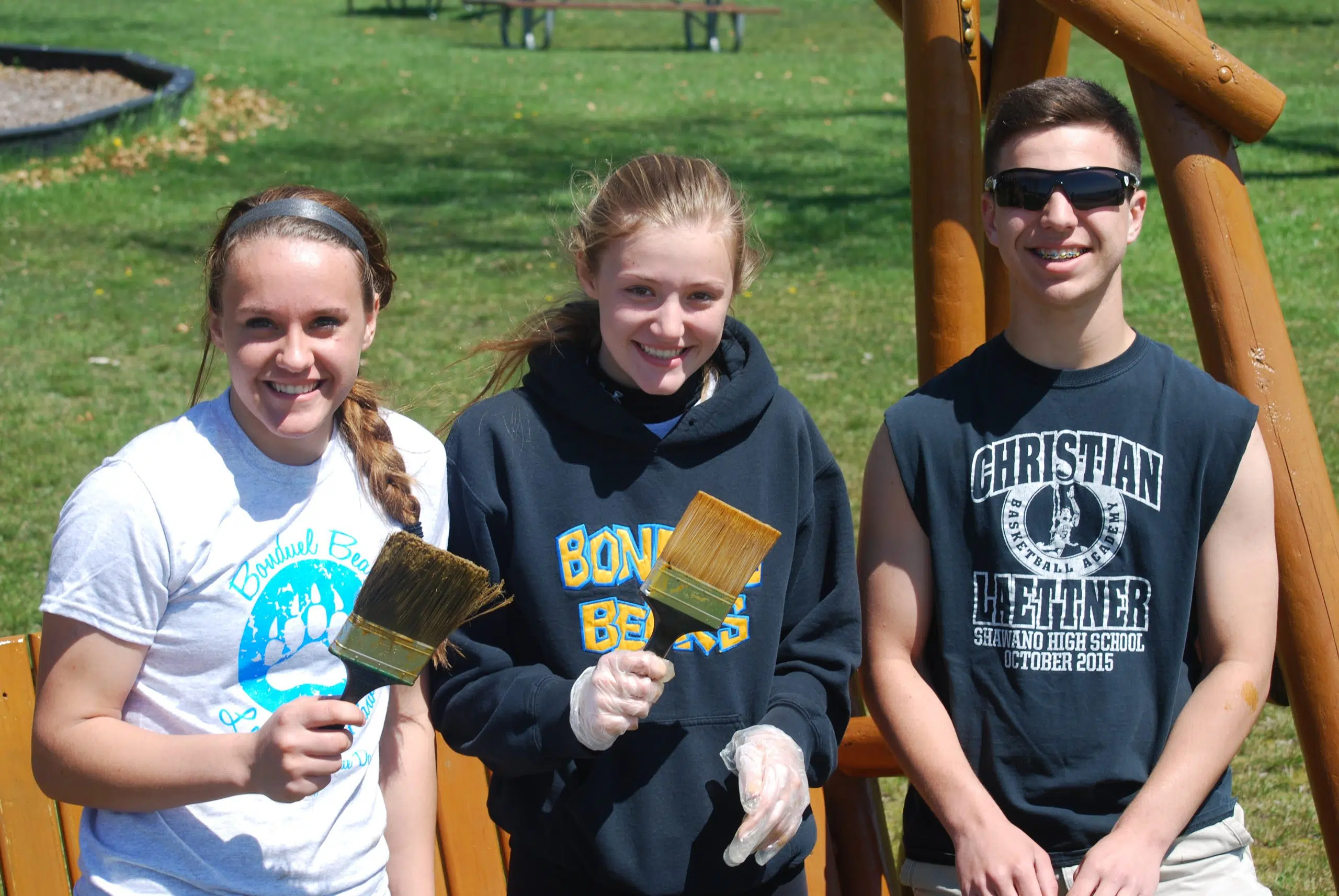 Bonduel High School students help out the community TCHDailyNews