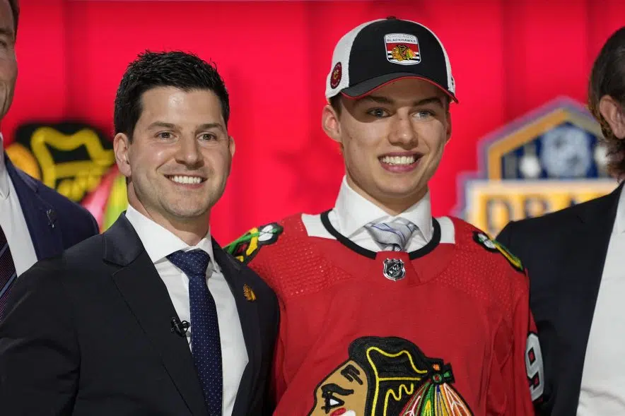 It’s a deal!: Blackhawks sign Bedard to first NHL contract