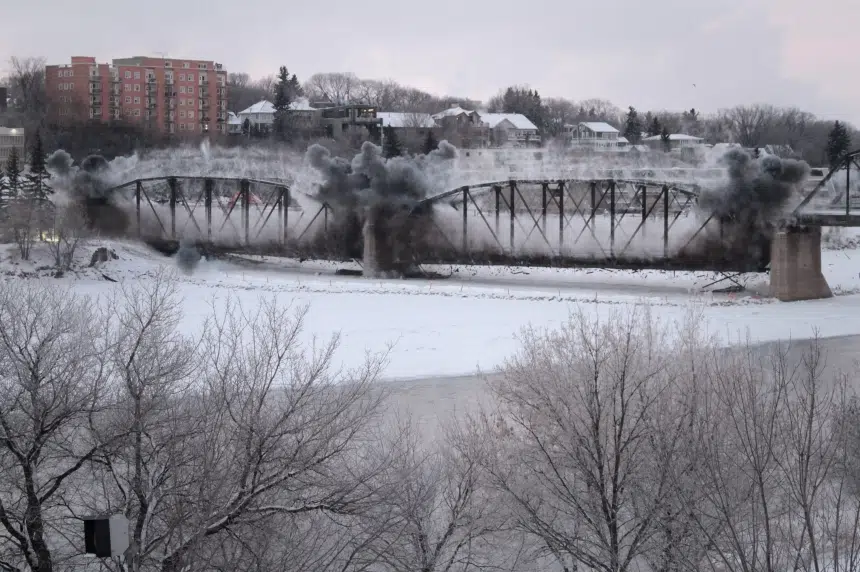 VIDEO: Thousands attend Saskatoon Traffic Bridge demolition | 980 CJME