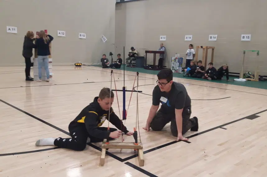 Grade 6 students aim high with ‘rocket launch’ contest | 980 CJME