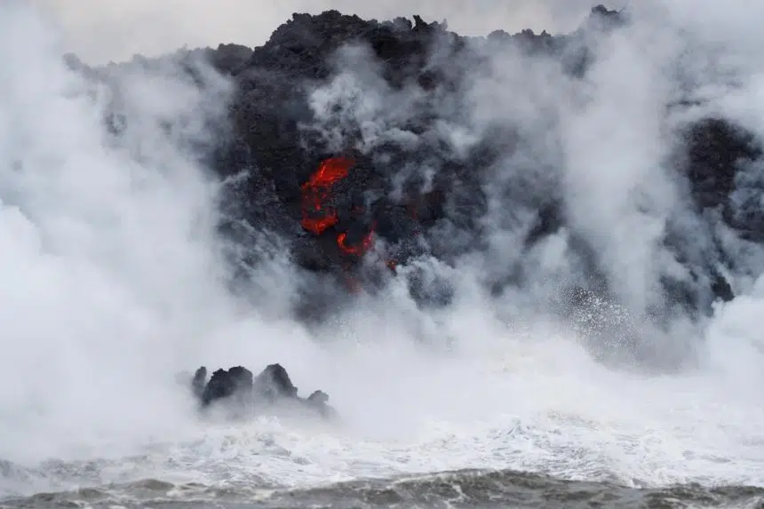 Lava from Kilauea volcano enters ocean, creates toxic cloud | 980 CJME