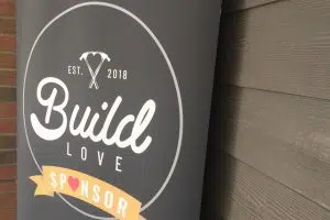 Build Love Sign