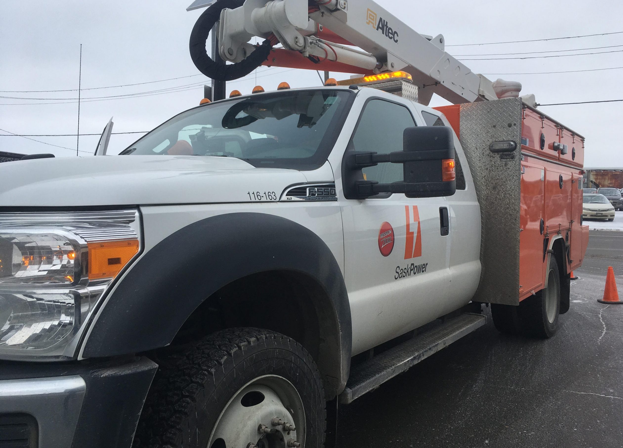 Locals react to power outages in southwest Saskatchewan - Vimarsana News