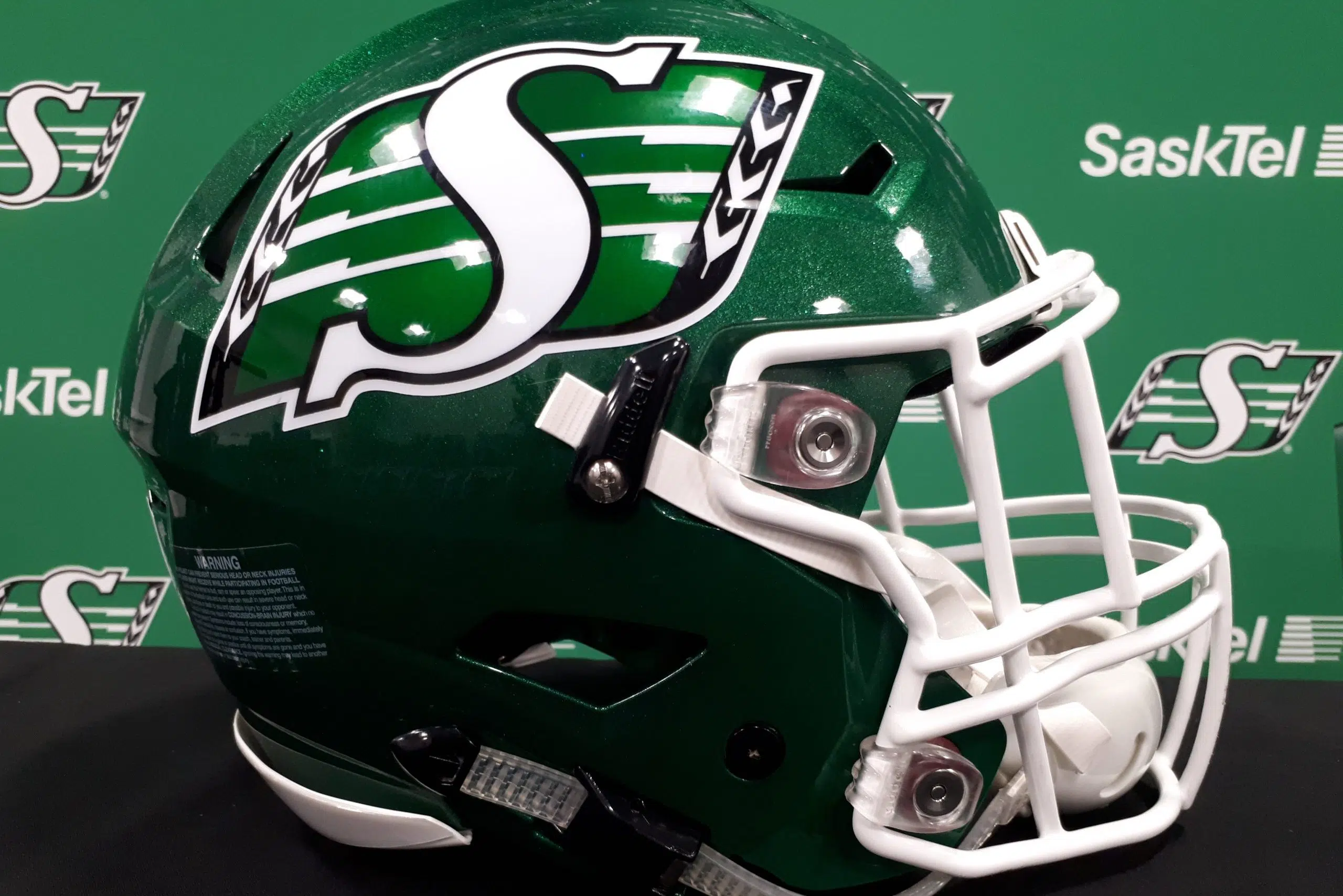 Roughriders beat Alouettes 27-25 with last-minute Lauther field goal