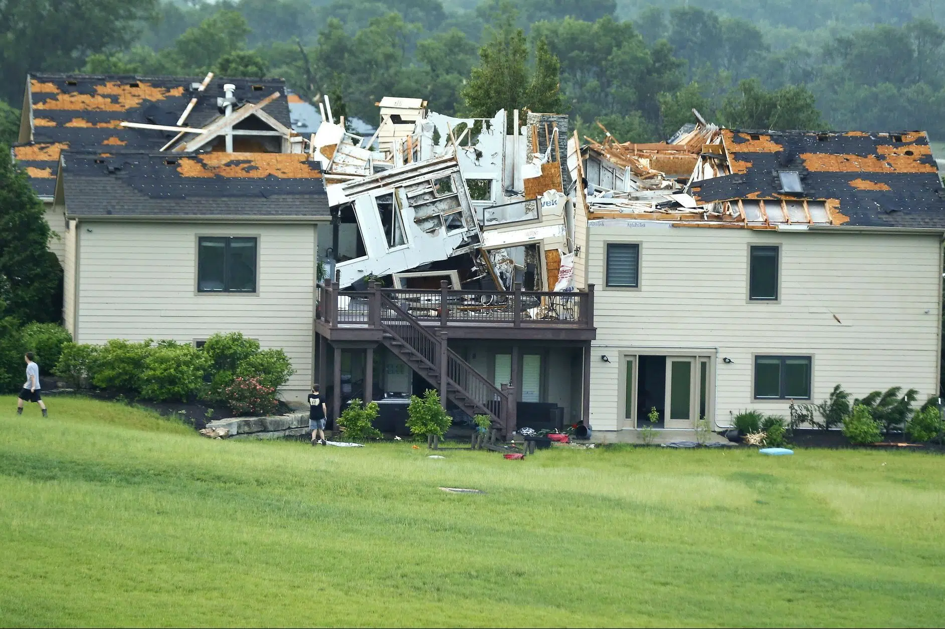 Tornadoes stretch into Pennsylvania 980 CJME