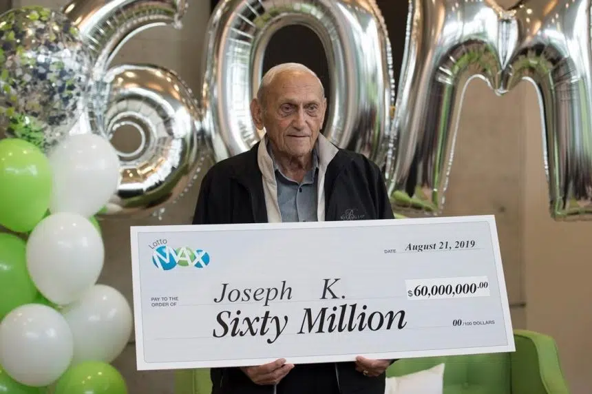 lotto max and tag