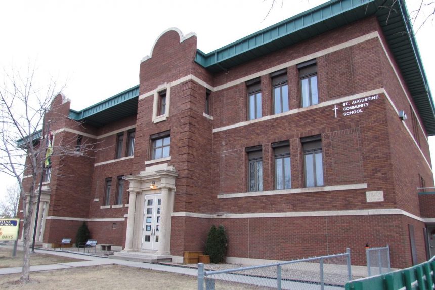 Regina school divisions report COVID cases at three schools - Vimarsana News