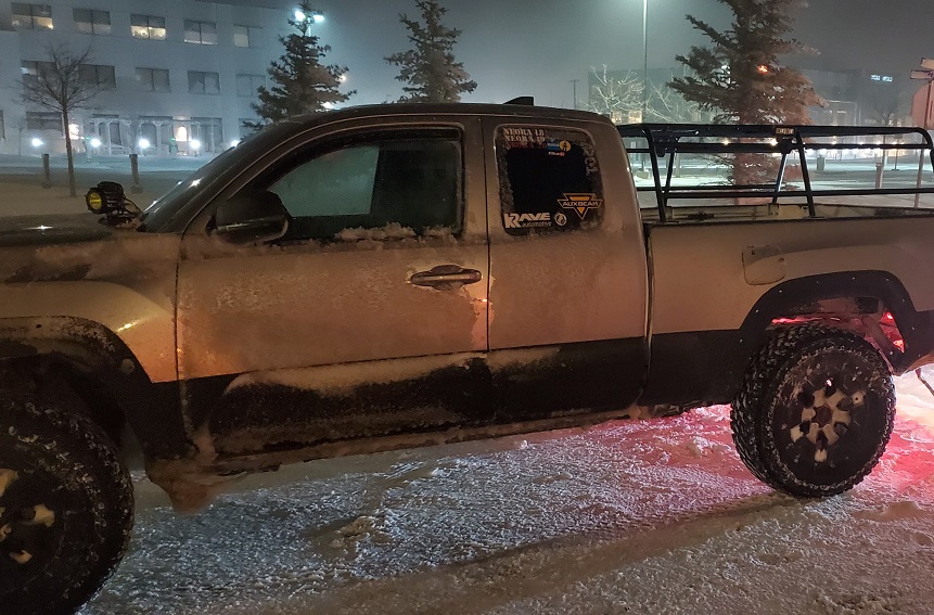 Regina man helps more than a dozen people stranded in the city - Vimarsana News