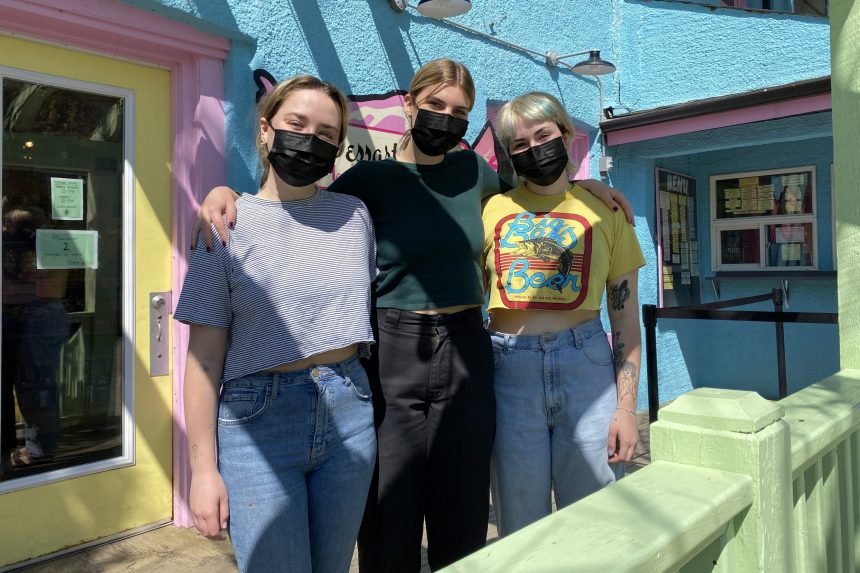 'A huge scene': Store owner unhappy with group's refusal to wear masks - Vimarsana News