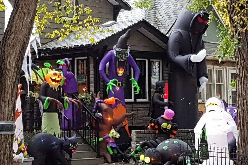 Regina couple says giant Halloween decorations stolen 980 CJME