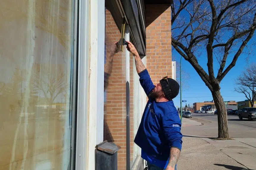 Window cleaners to return spring sparkle to Regina’s tallest buildings