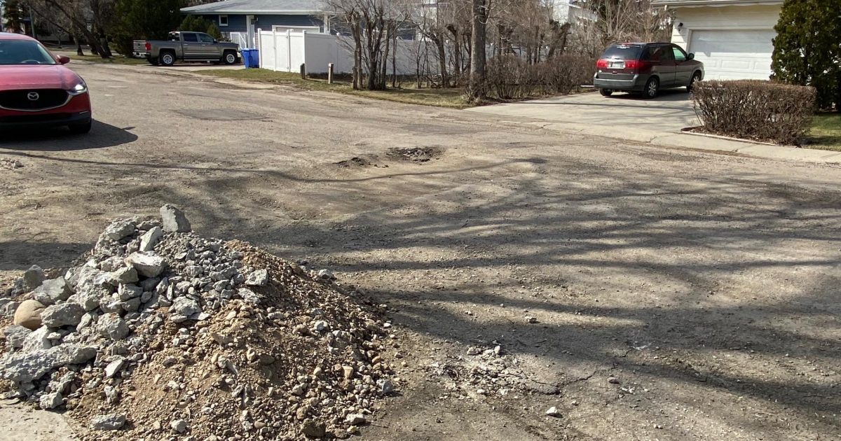Still time to vote for the worst roads in Saskatchewan - Vimarsana News