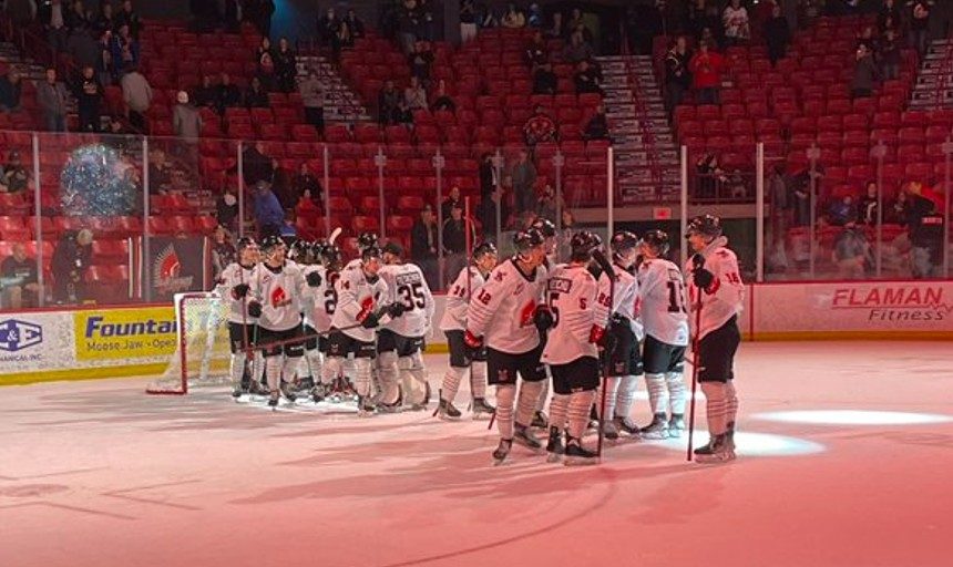 Warriors edge Ice to climb back into WHL playoff series - Vimarsana News