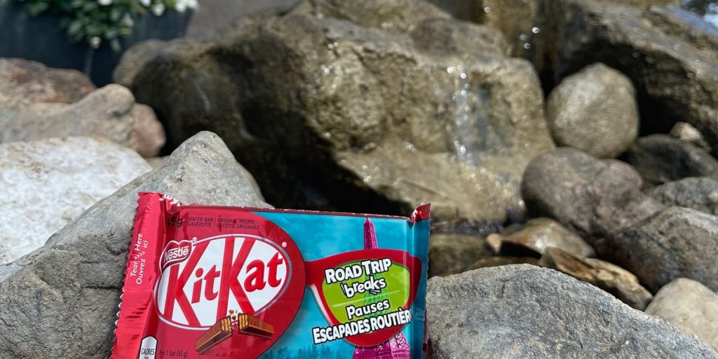 Montmartre's mini Eiffel Tower featured in KitKat campaign - Vimarsana News