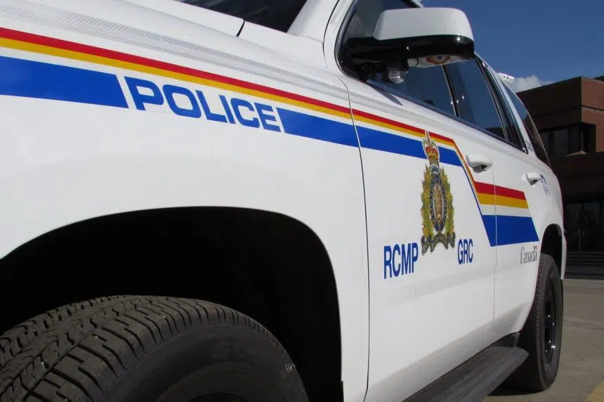 Hungry robber steals food from delivery driver in North Battleford