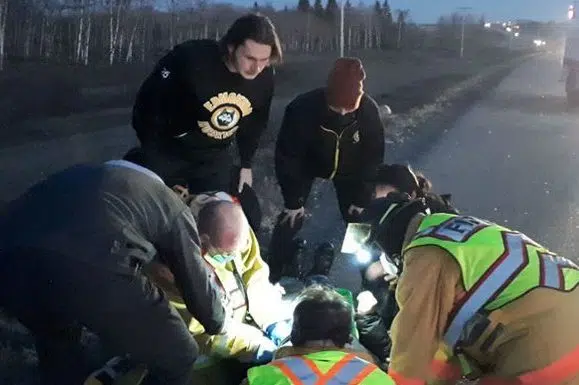 Edmonton Huskies assist accident victim on way home from semifinal