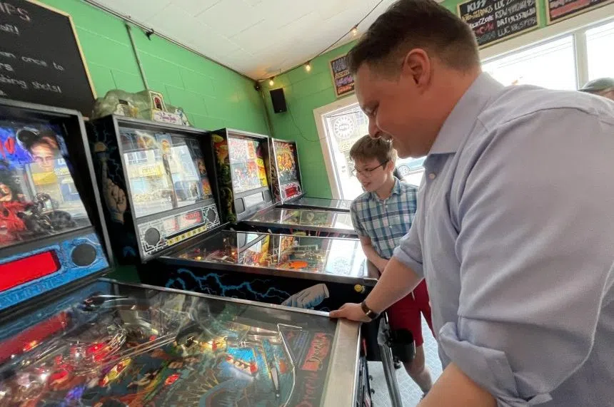 Pinball and politics: Walters talks shop during patio event