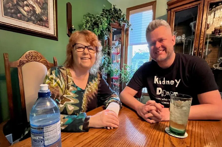 ‘We are family,’ says Saskatoon woman recovering from kidney transplant after placing ad on her car