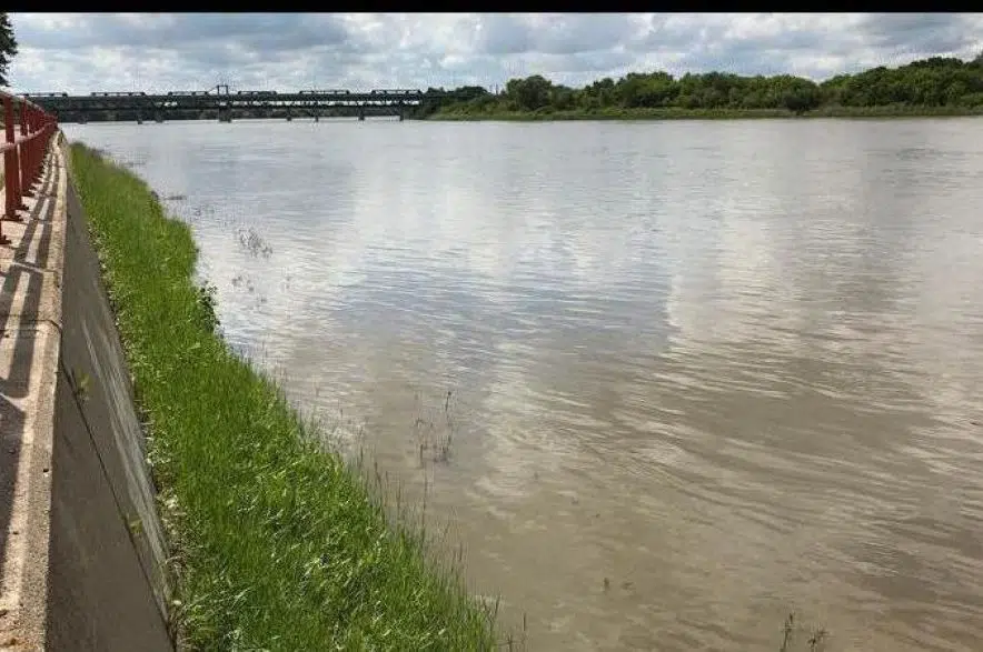 North Saskatchewan River expected to see rising levels, fast currents in coming days