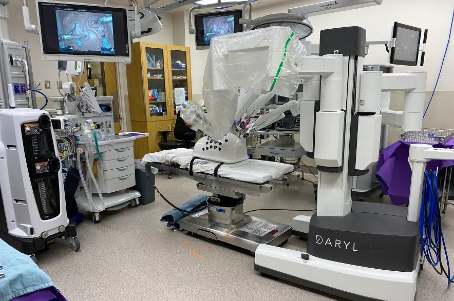 'Blown away:' Da Vinci surgery robot completes 200 surgeries