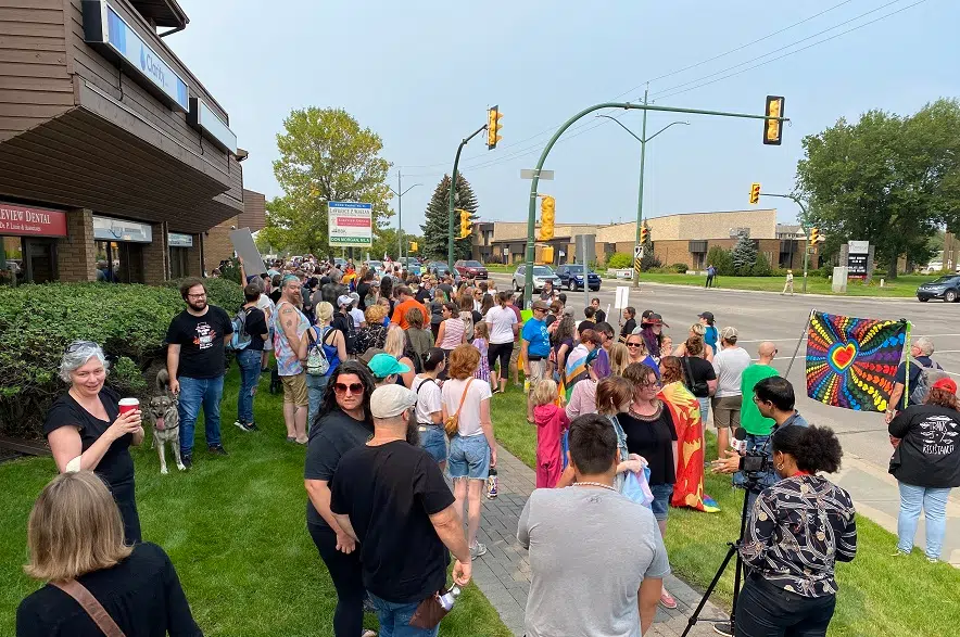 Hundreds gather to protest Saskatchewan's new school gender and naming policy