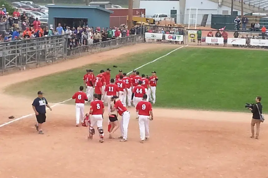 VIDEO Canada golden in Saskatoon at world softball championships 650