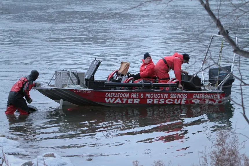 Update Police Release Description Of Woman Who Allegedly Jumped Off Broadway Bridge 650 Ckom 