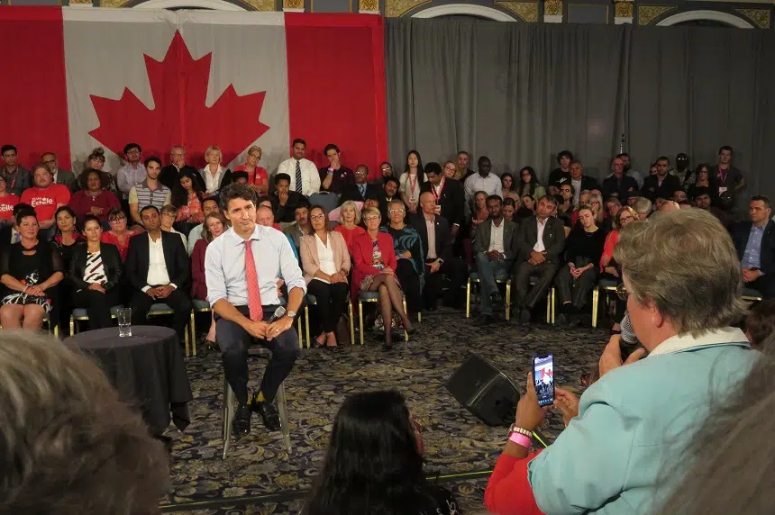 Trudeau finds friendly Liberal crowd at Saskatoon town hall, apologizes again for ‘brownface’ photos