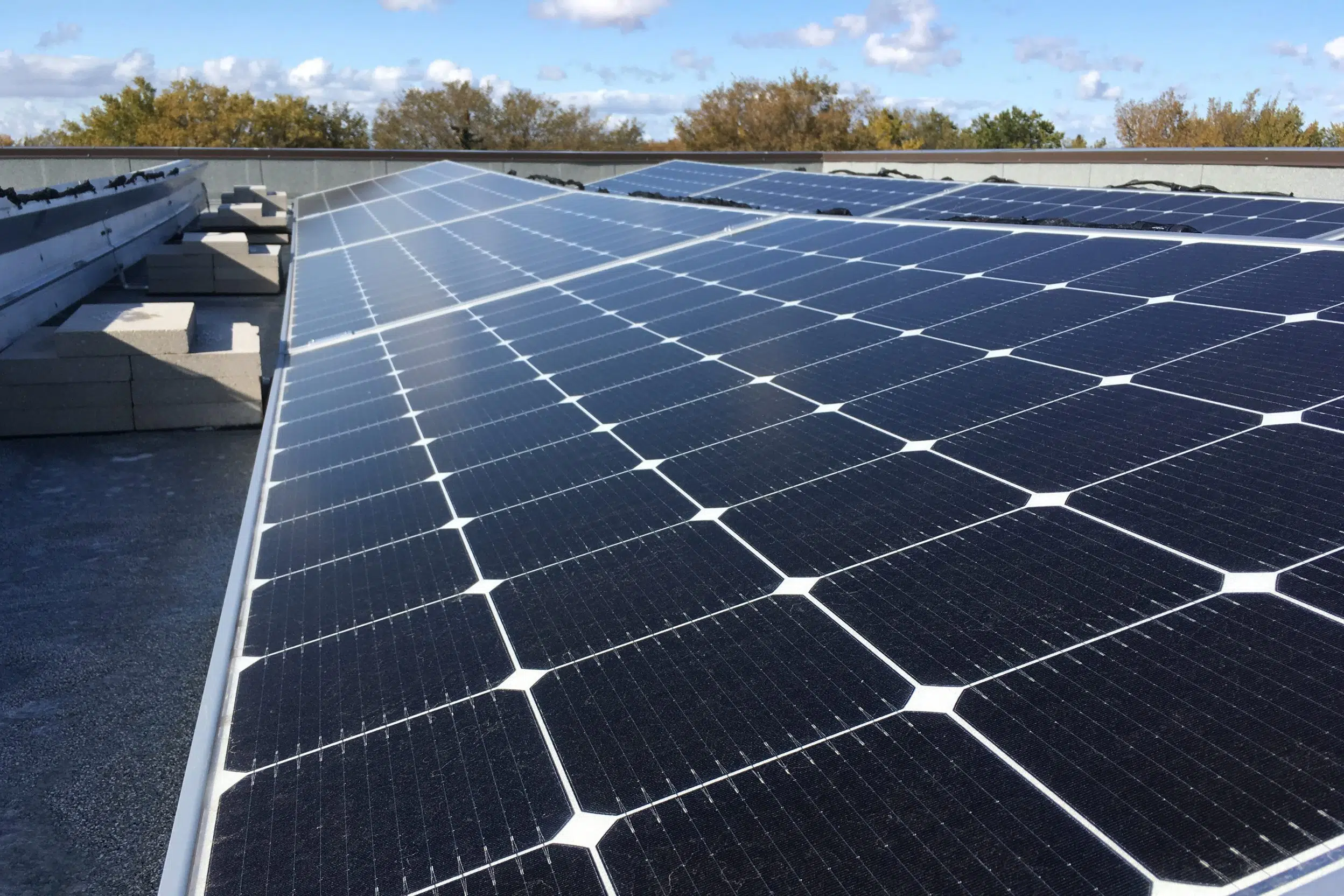 New rooftop solar program falls short for some