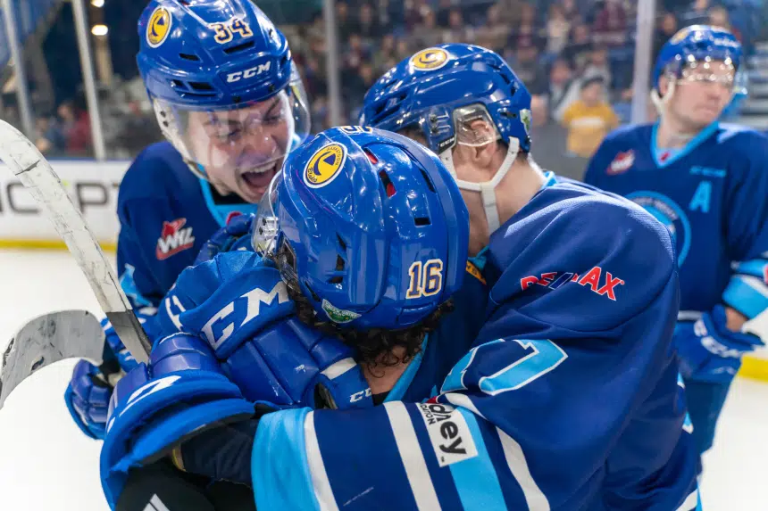 Saskatoon Blades clinch playoff berth with win over Regina Pats