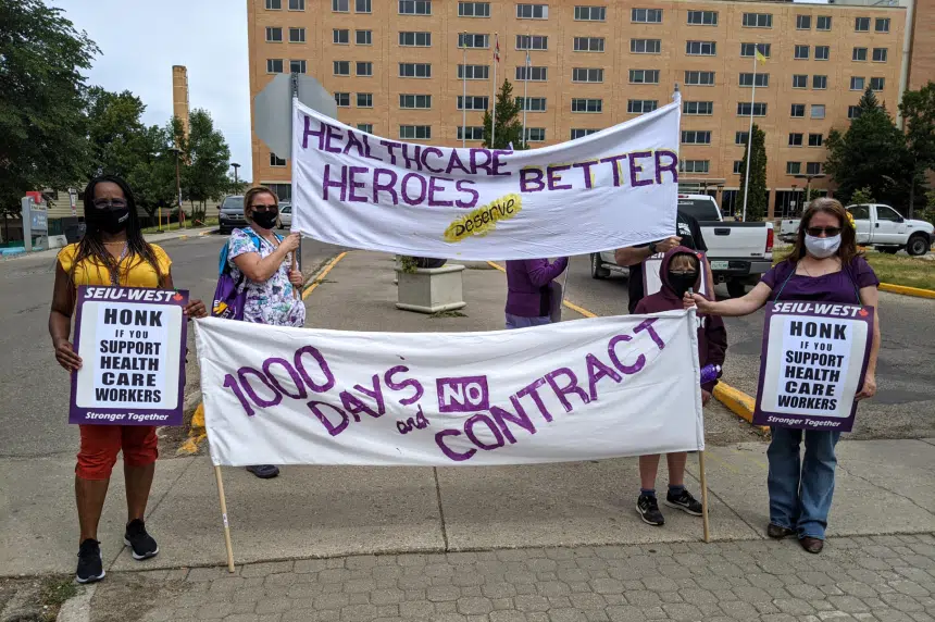 Health-care workers reach tentative collective agreement with province