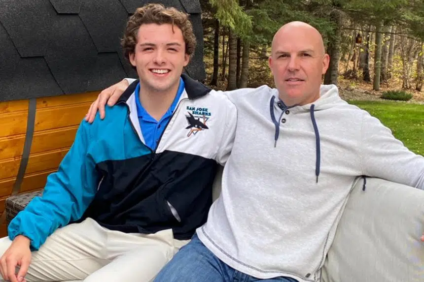 Tristen Robins following dad’s journey to NHL with windbreaker in tow