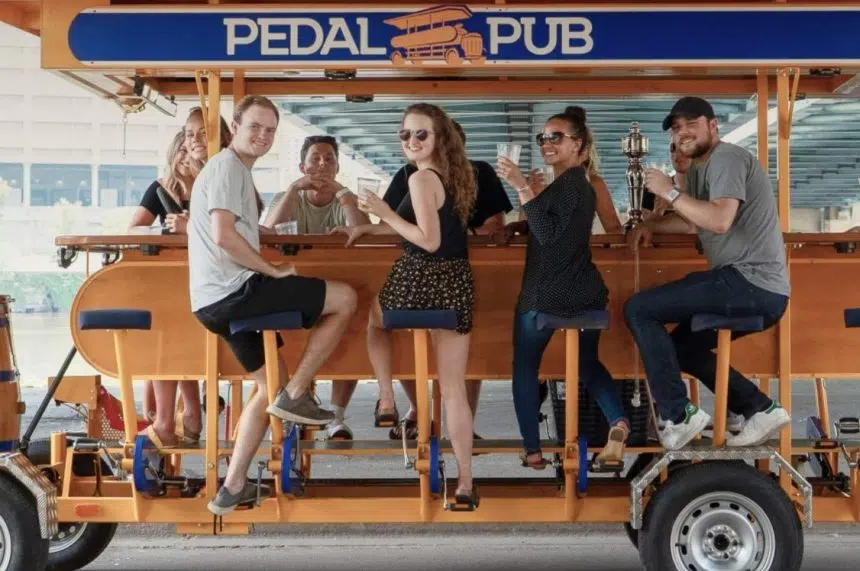 Saskatoon entrepreneurs launch ‘pedal pub,’ first of its kind in city