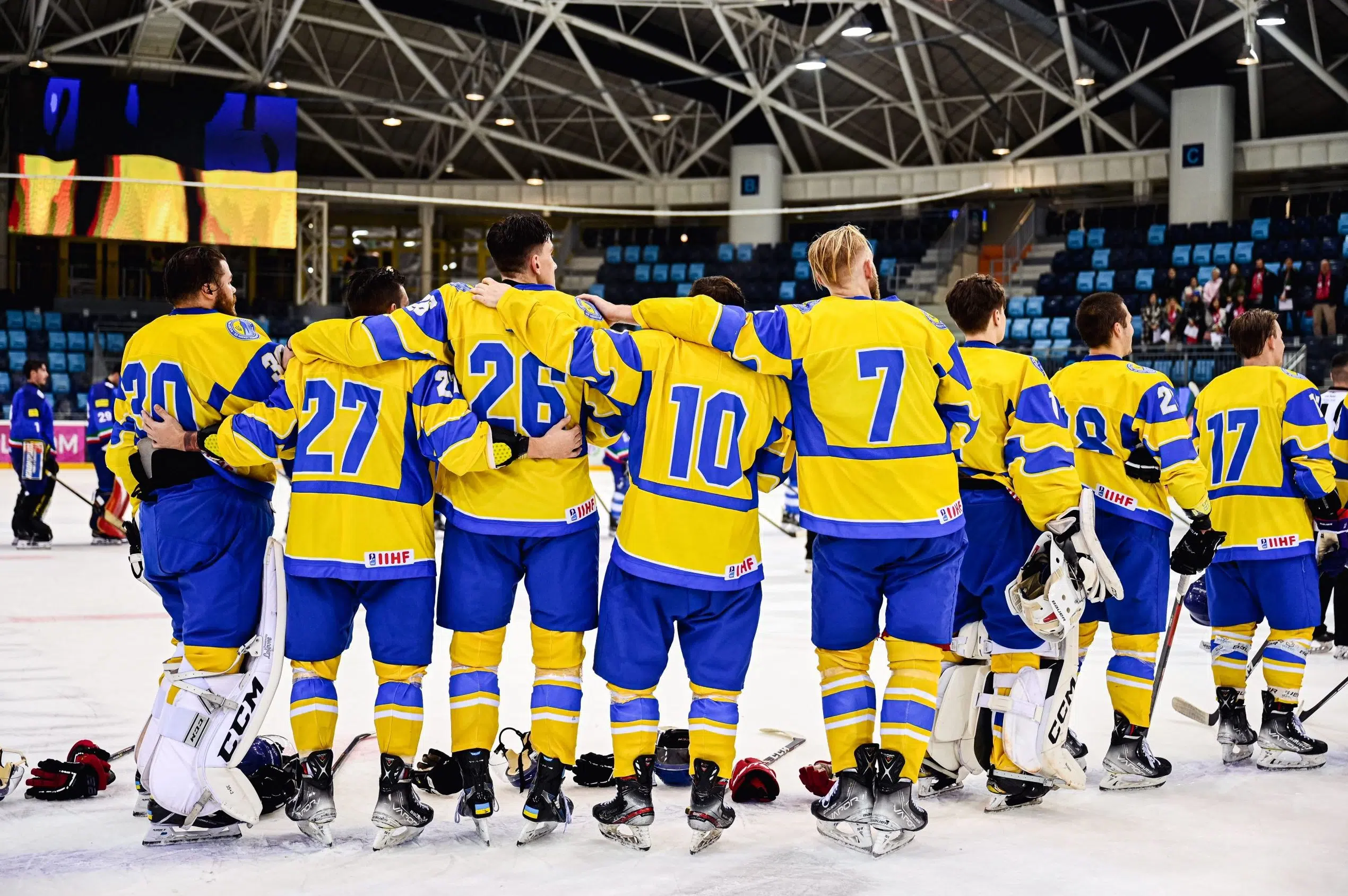 Four Canada West hockey teams to host Ukrainian national squad 650 CKOM